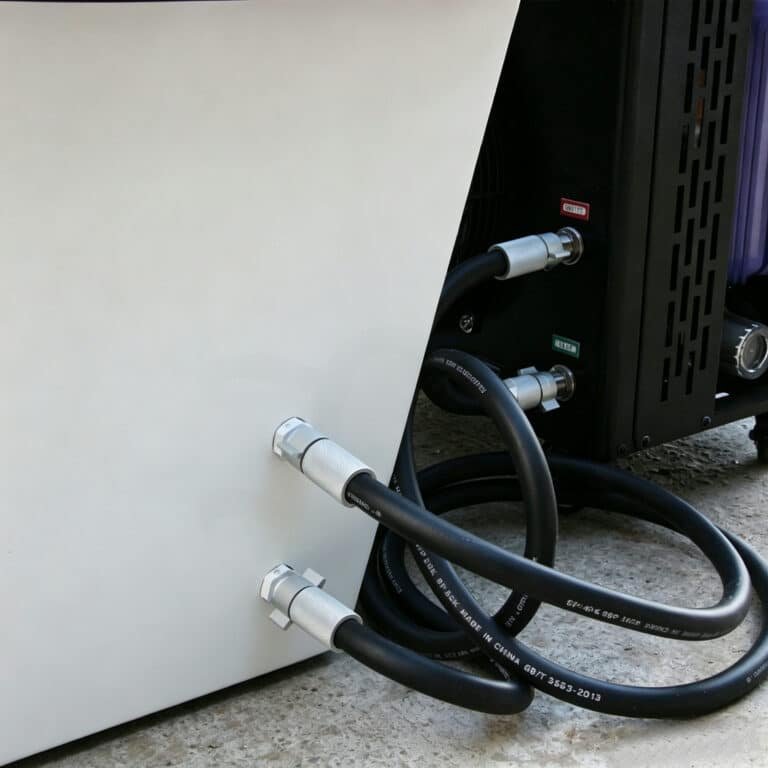 Cold plunge chiller plumbing connections between the tub and chiller