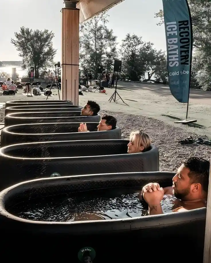 Multi-user cold plunge recovery setting
