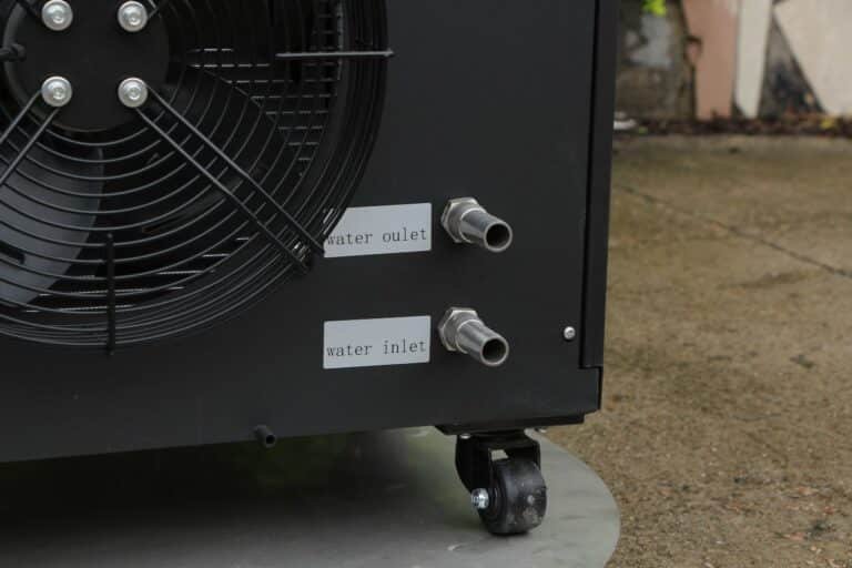 water inlet and outlet connections on CHU-10-RV chiller