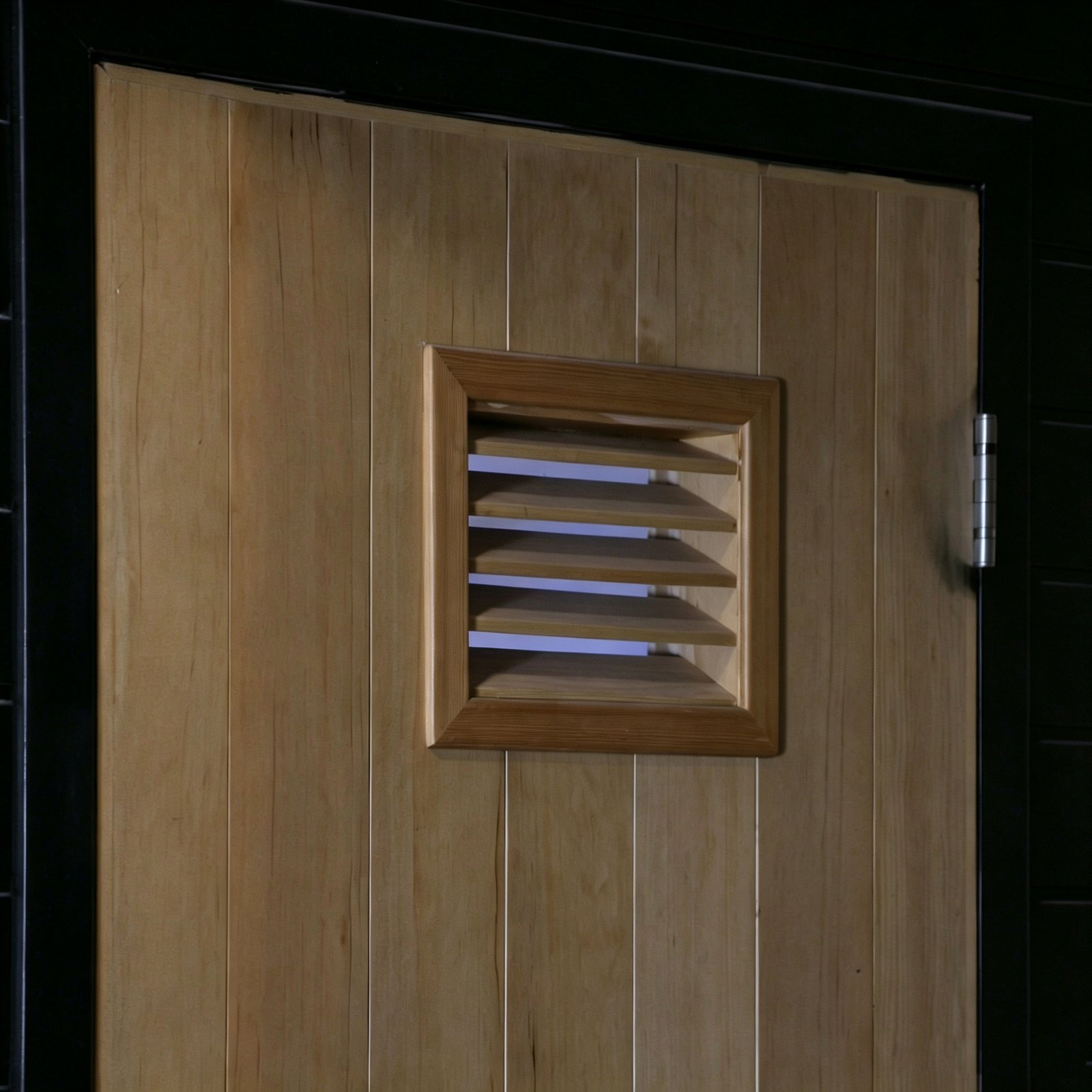 Aura-Sol-E outdoor sauna ventilation detail